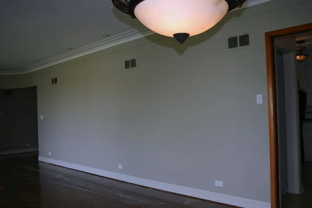 Upper Scarboro living room before renovation